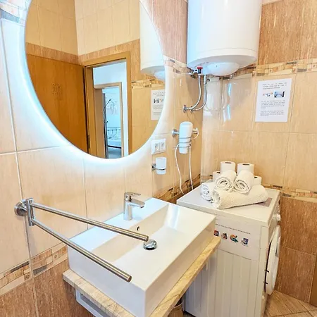 Ilic Apartments - Spacious 3 Bedroom Units - 5 Min Drive To Old Town, Carport Access Appartement Zadar