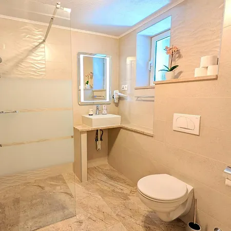 Easy Zadar Acces - 3Br & Balcony Or Terrace Units -Carport -Bbq -Ac Ζαντάρ